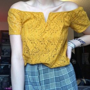lace crop top